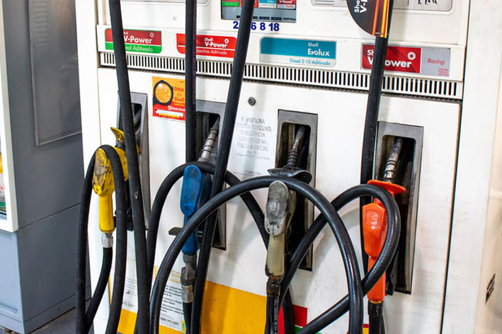 Gasolina-fecha-o-ano-com-alta-de-46,7%-em-comparação-a-2020